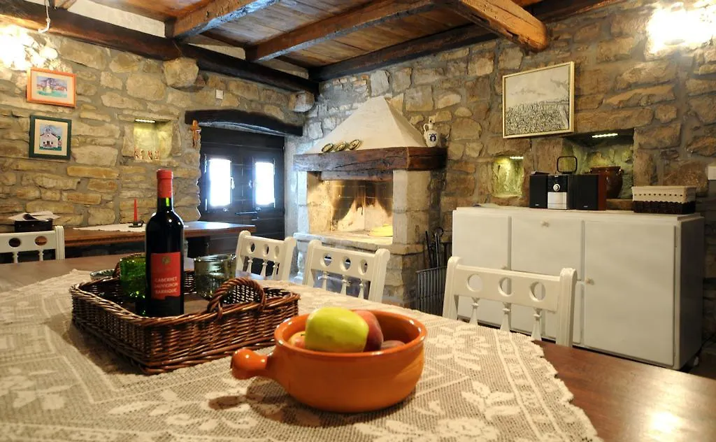 Holiday Homes Poli Svetega Antona Gračišće 0*,  Horvátország