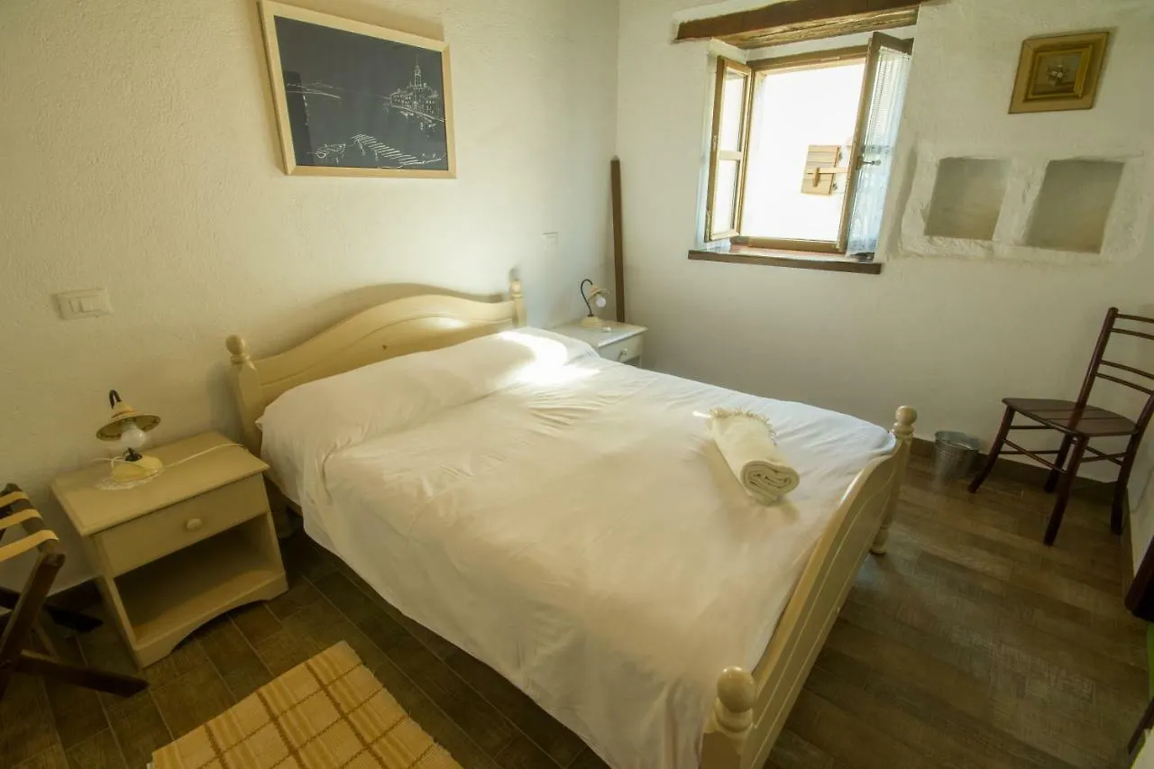 Holiday Homes Poli Svetega Antona Gračišće